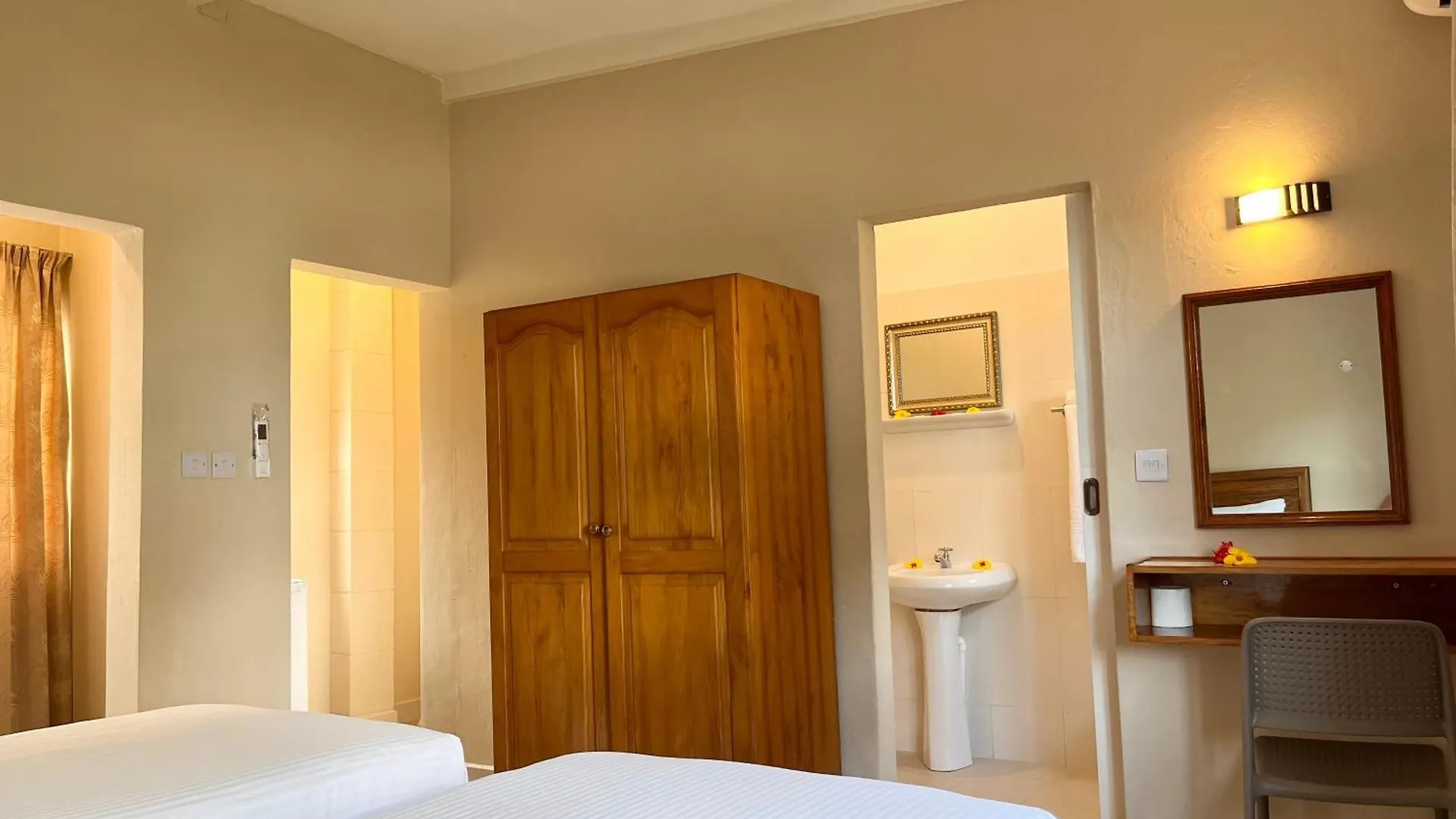 Panorama Guesthouse Apartments Beau Vallon Beach